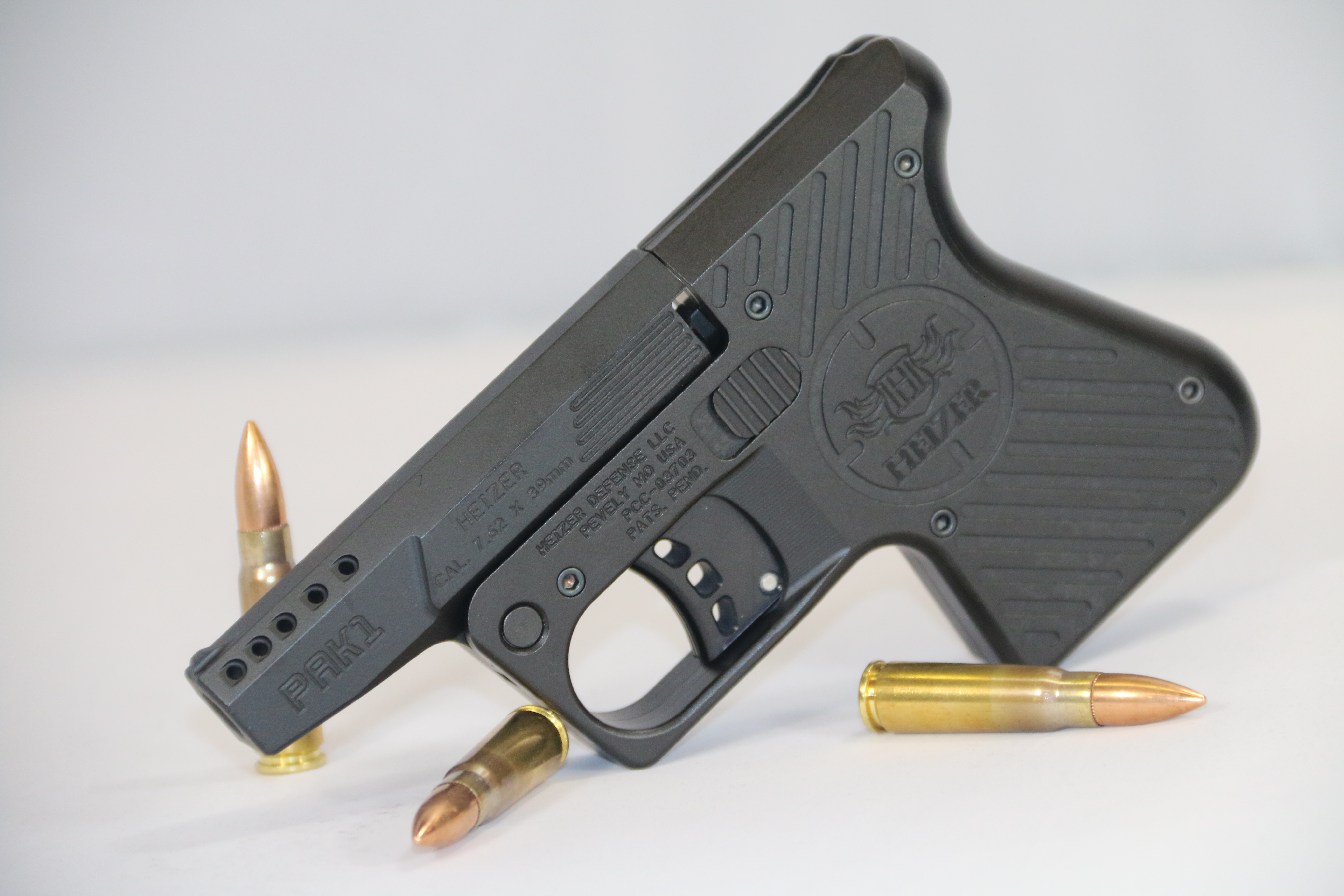 Heizer Defense Double Tap - double-barreled pistol for self-defense